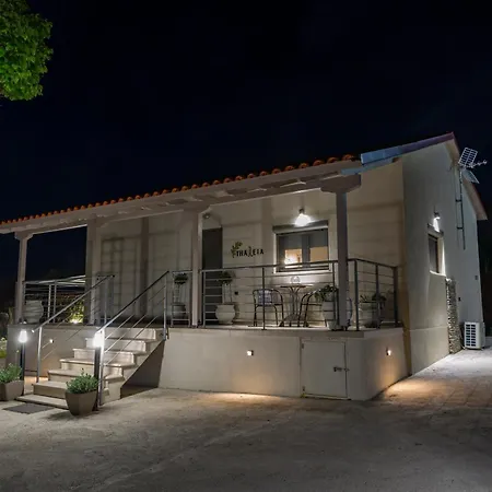 Thaλeia Casa de Férias